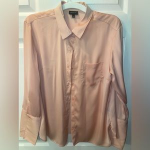 TARGET SILK BUTTON DOWN SHIRT SIZE L